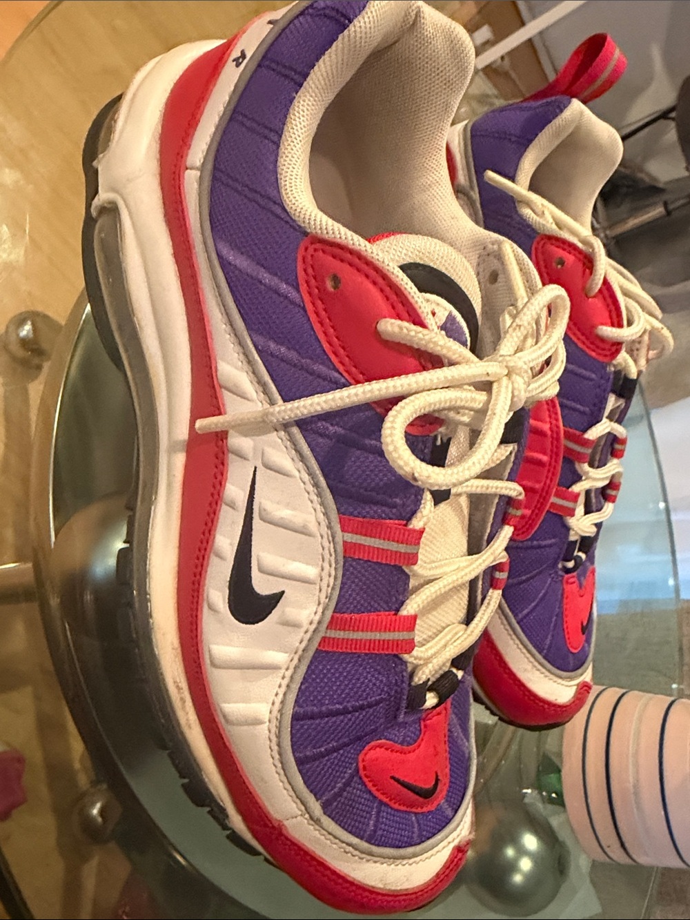 Nike Men Purple, Red & White Low-Top Sneakers